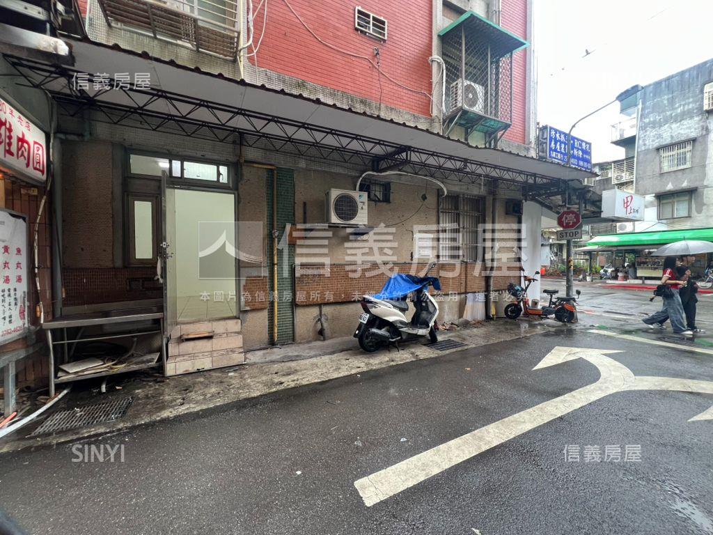 正新東街邊間絕世好店房屋室內格局與周邊環境