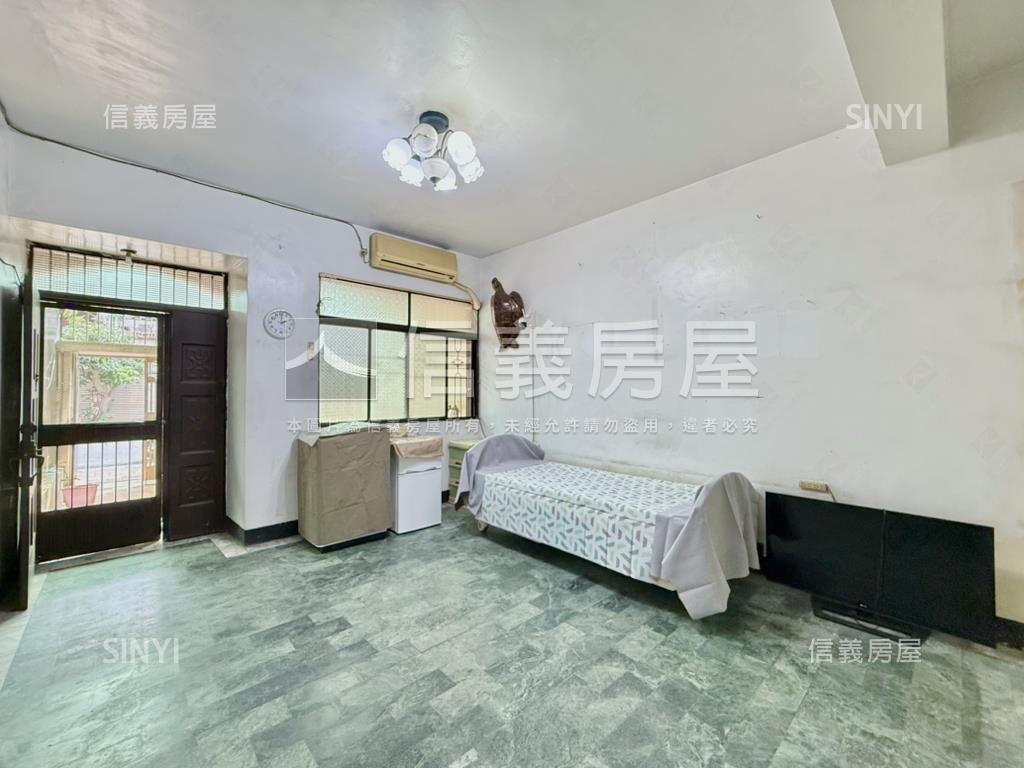 陽明商圈鬧中取靜正路透天房屋室內格局與周邊環境