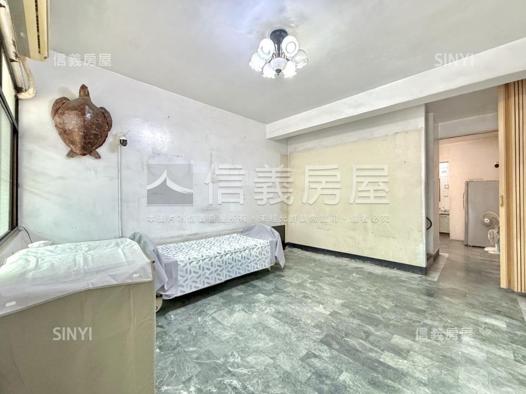 陽明商圈鬧中取靜正路透天房屋室內格局與周邊環境
