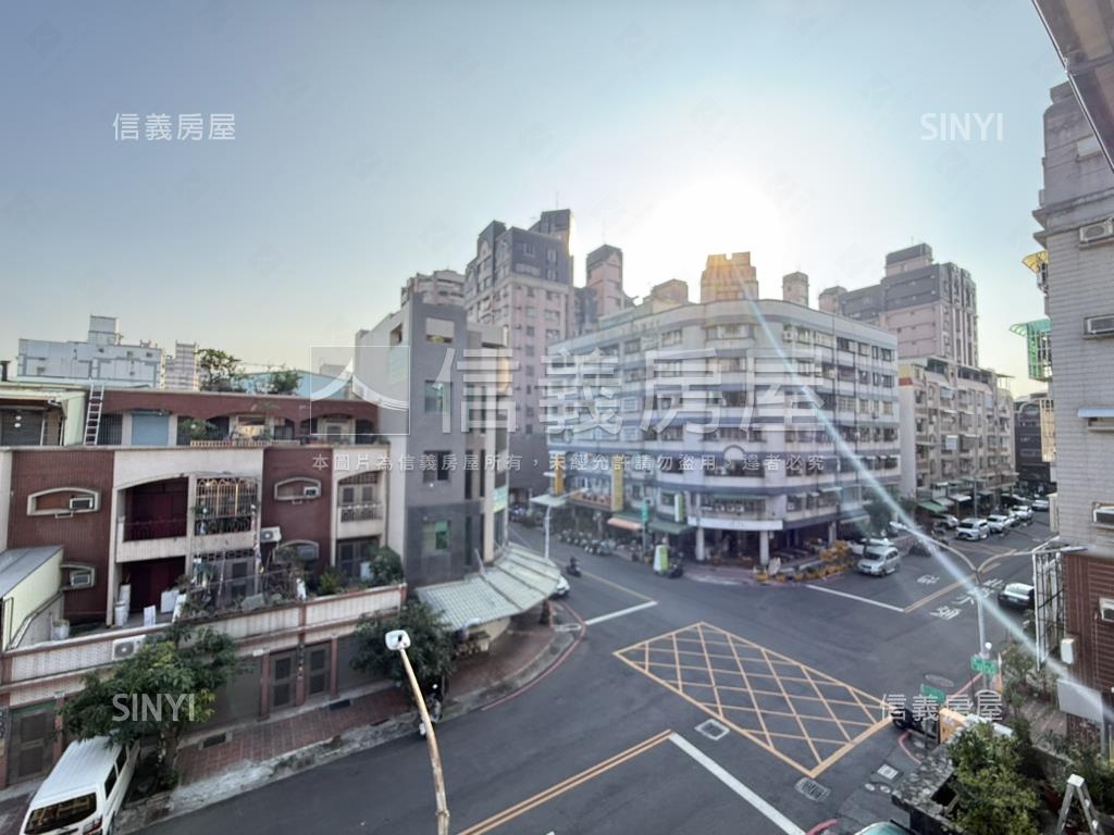 陽明商圈鬧中取靜正路透天房屋室內格局與周邊環境