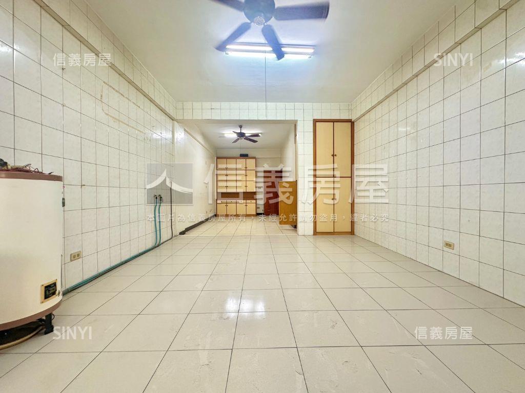 崇明十七街優質店住房屋室內格局與周邊環境