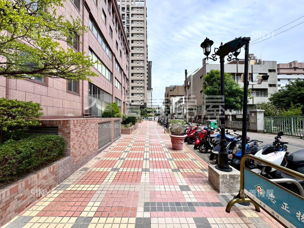 大衛道㊣樓中樓漂亮大四房房屋室內格局與周邊環境