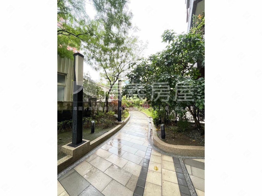 和發天鑽高樓層低總價套房房屋室內格局與周邊環境