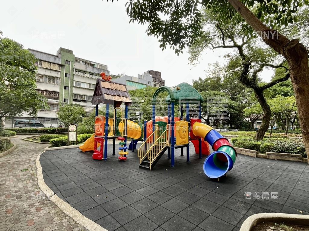 面公園靜巷三樓房屋室內格局與周邊環境