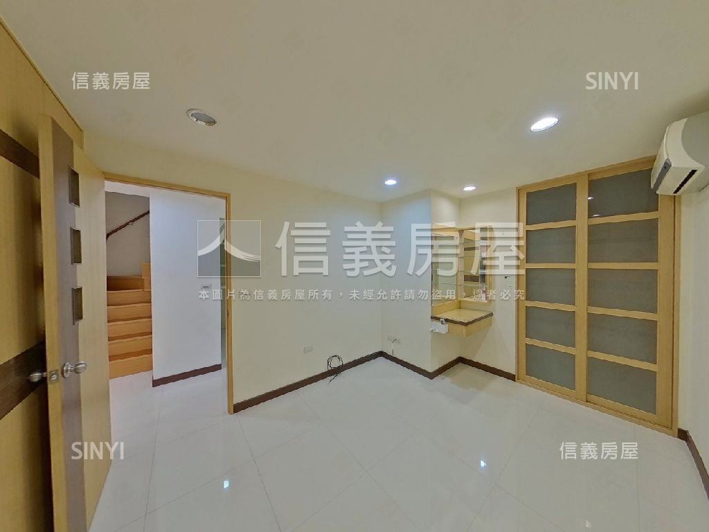 延吉街明亮頂加。美裝潢房屋室內格局與周邊環境
