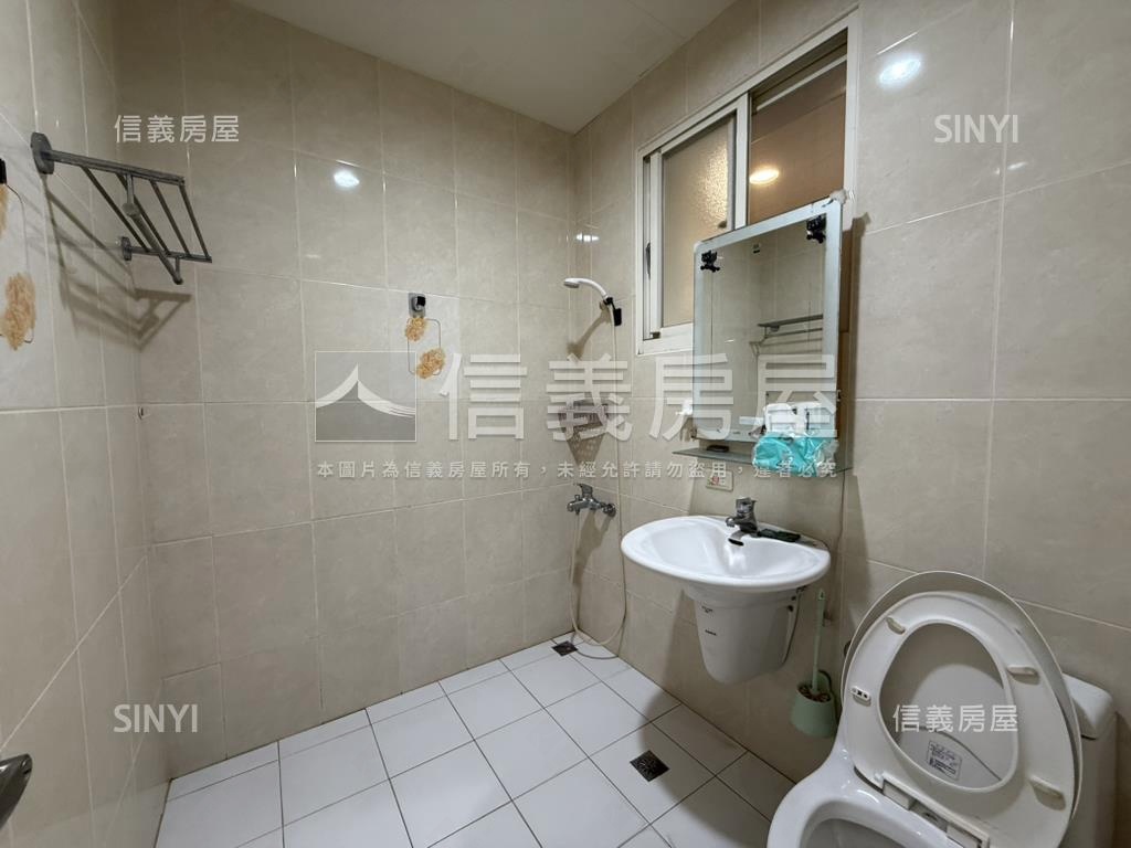 延吉街明亮頂加。美裝潢房屋室內格局與周邊環境