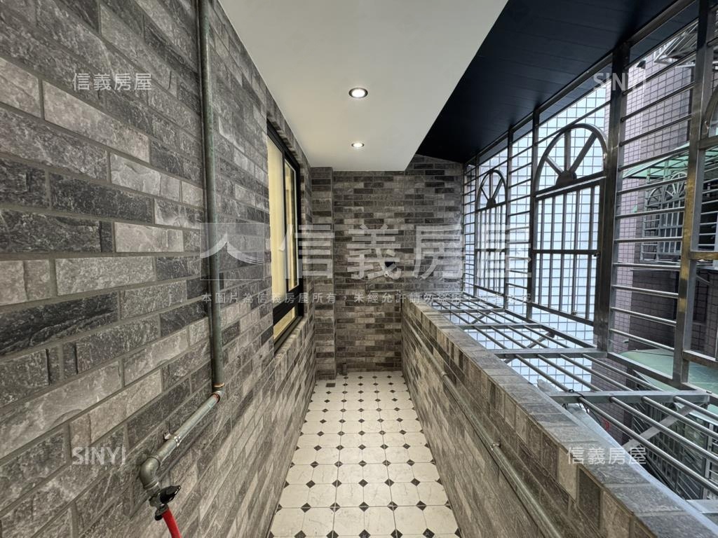 民安華廈精美三房附車位房屋室內格局與周邊環境