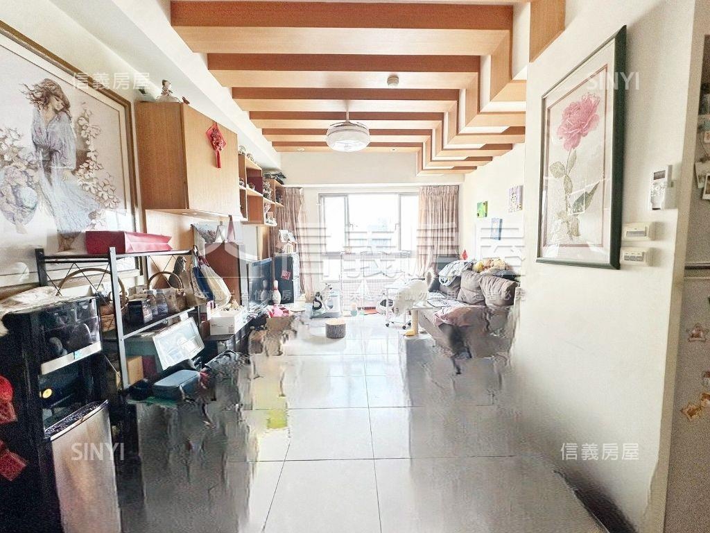 近內壢火車站麗寶三房車位房屋室內格局與周邊環境