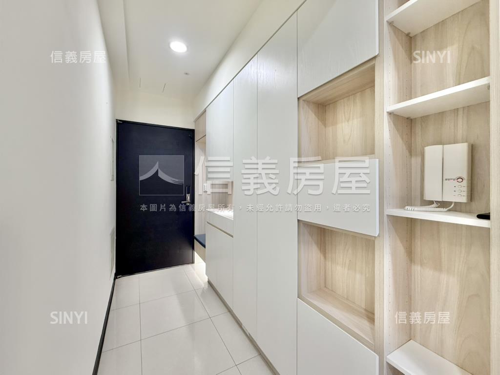 上東城天際線美景兩房平車房屋室內格局與周邊環境