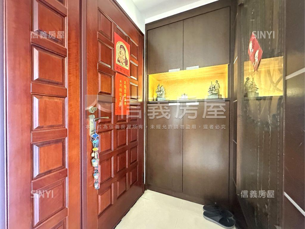 稀有釋出藝術台北高樓１房屋室內格局與周邊環境