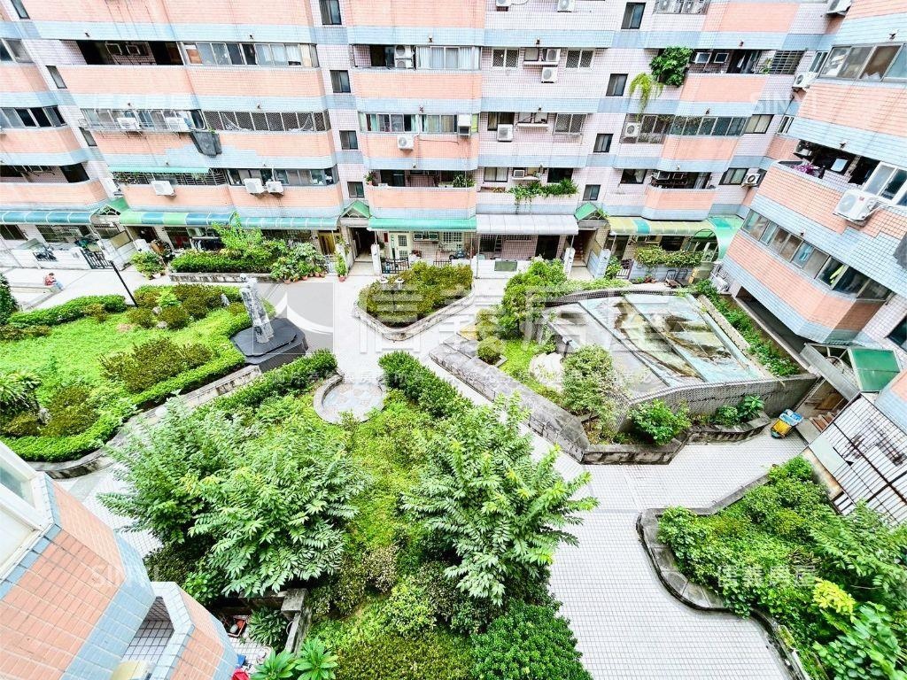 文心凱旋一期四房房屋室內格局與周邊環境