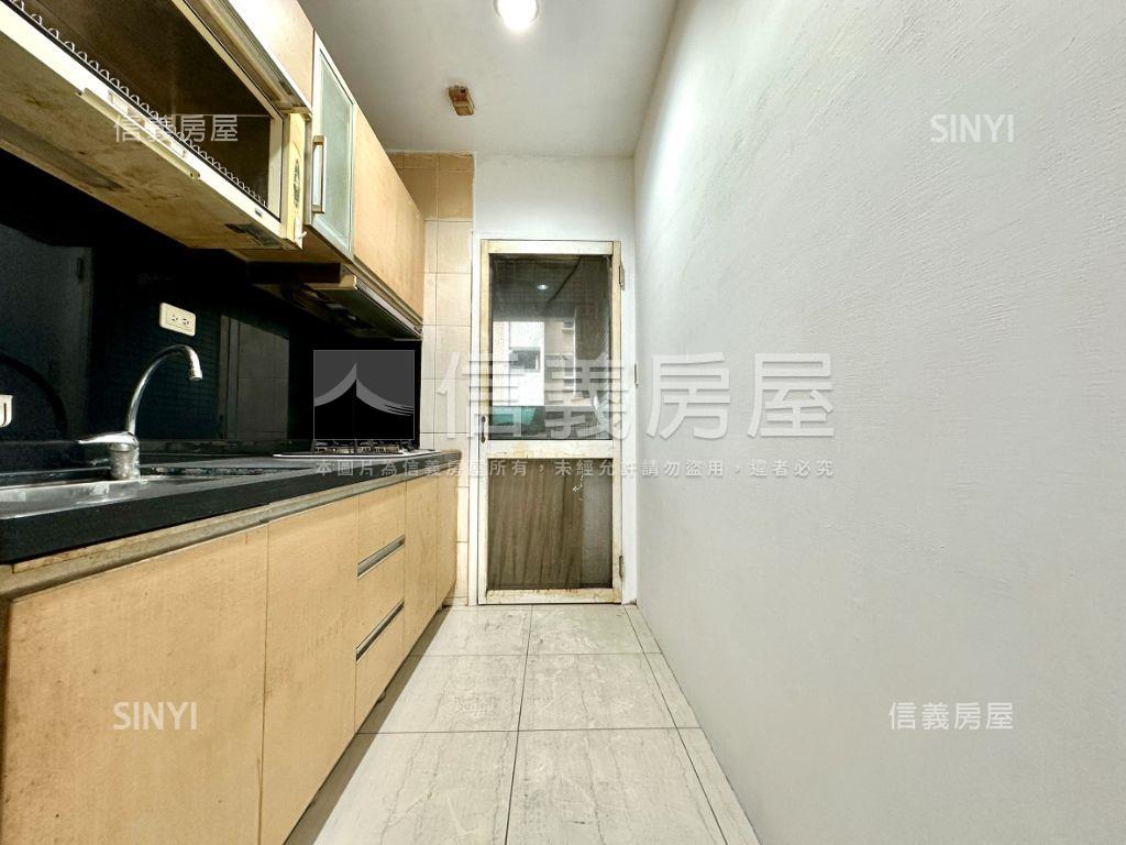 近高鐵福山學區２房平車房屋室內格局與周邊環境