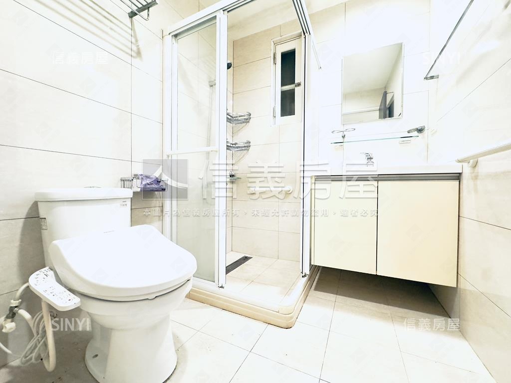 學區明亮二樓美宅房屋室內格局與周邊環境