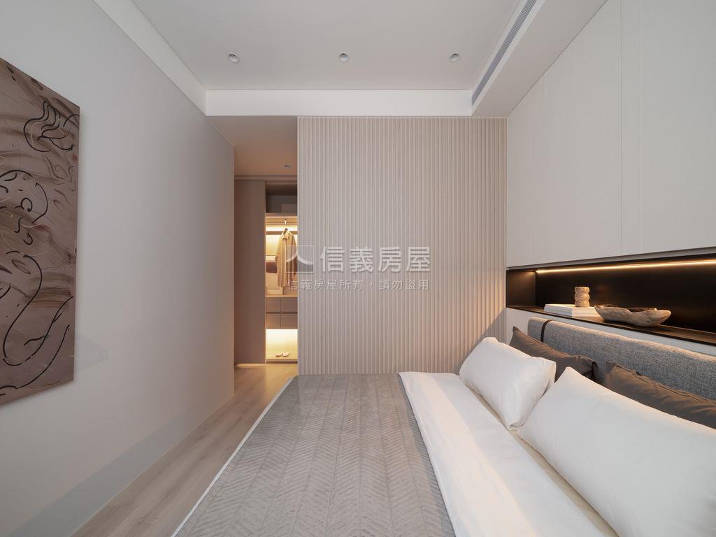 豐隆頂樓三房裝潢房屋室內格局與周邊環境