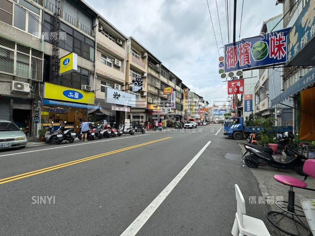頭家厝顯眼大面寬角間透店房屋室內格局與周邊環境