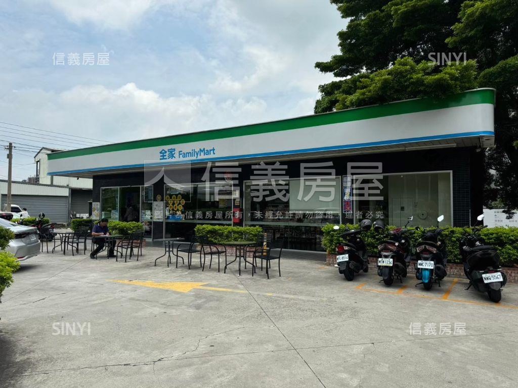 頭家厝顯眼大面寬角間透店房屋室內格局與周邊環境