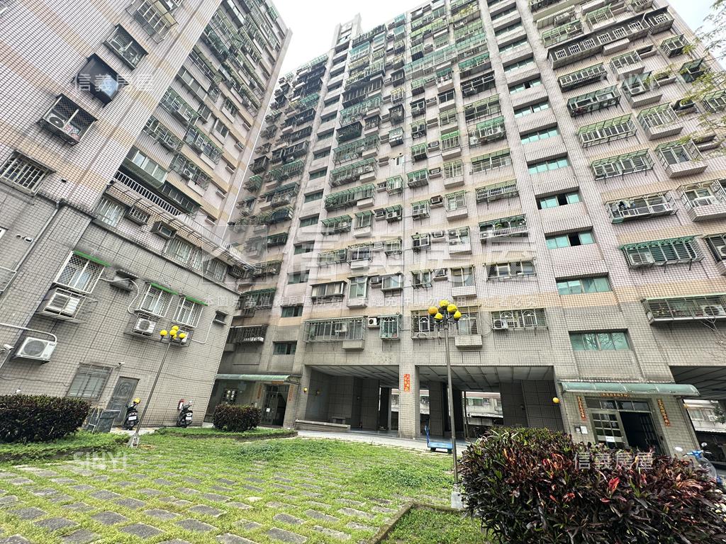 邊間高樓採光新貴２＋１房房屋室內格局與周邊環境