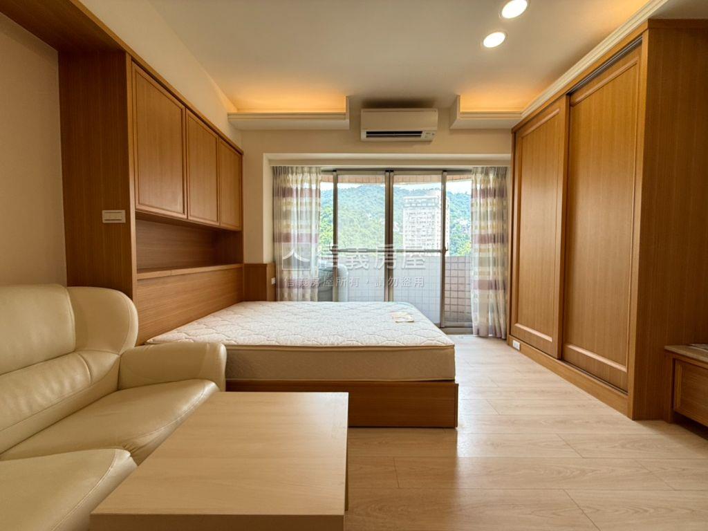 綠意盎然Ω挹翠山莊房屋室內格局與周邊環境