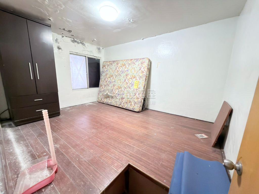華美公寓房屋室內格局與周邊環境