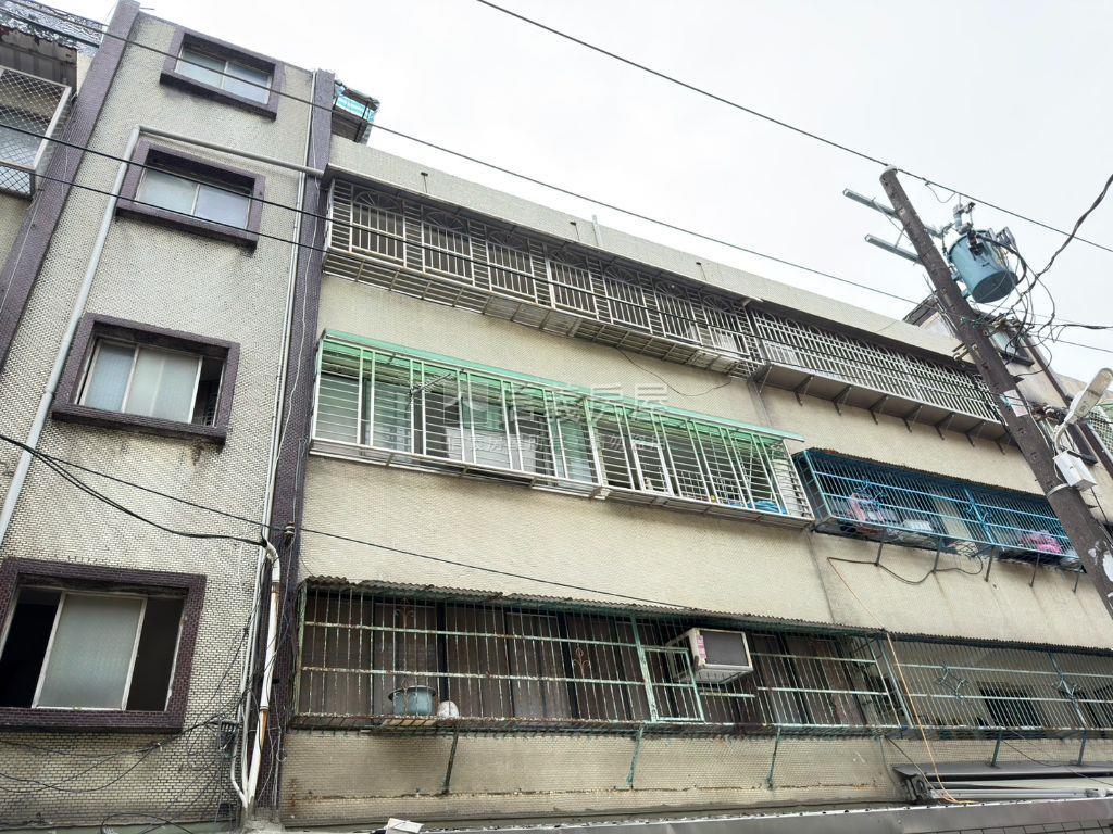 華美公寓房屋室內格局與周邊環境