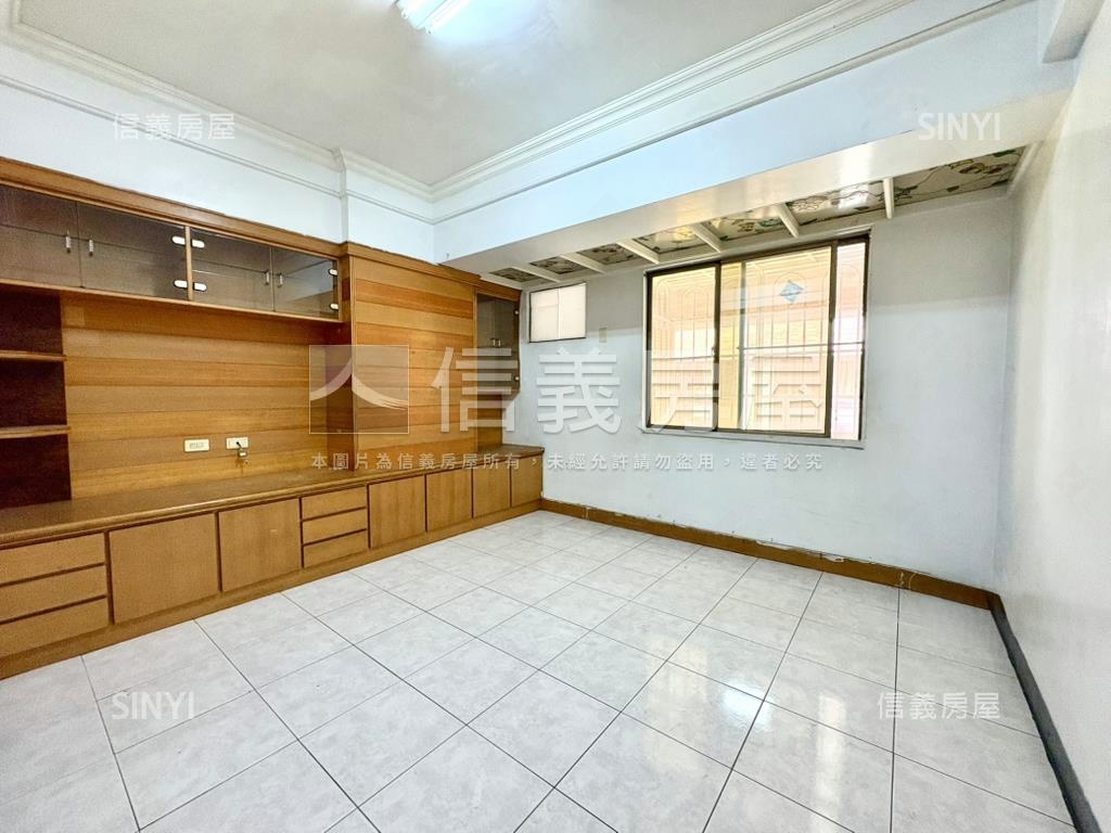 三塊厝車站正街好住金樓店房屋室內格局與周邊環境