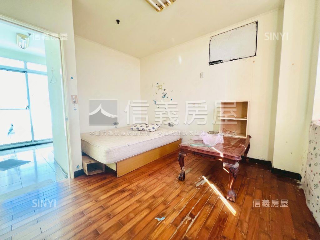 伊吉棒稀有樓中樓美宅房屋室內格局與周邊環境