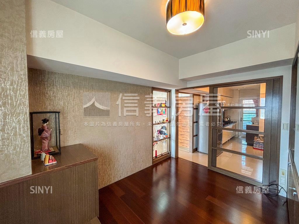 美術館河景️四房平車房屋室內格局與周邊環境