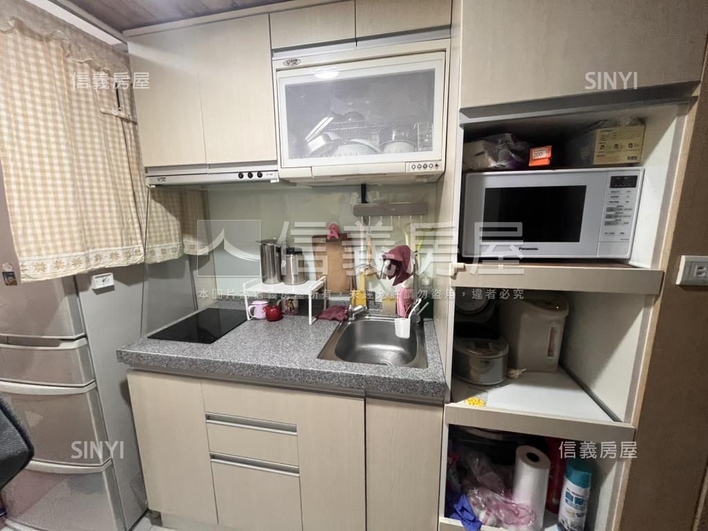 近晴光商圈電梯優美屋房屋室內格局與周邊環境