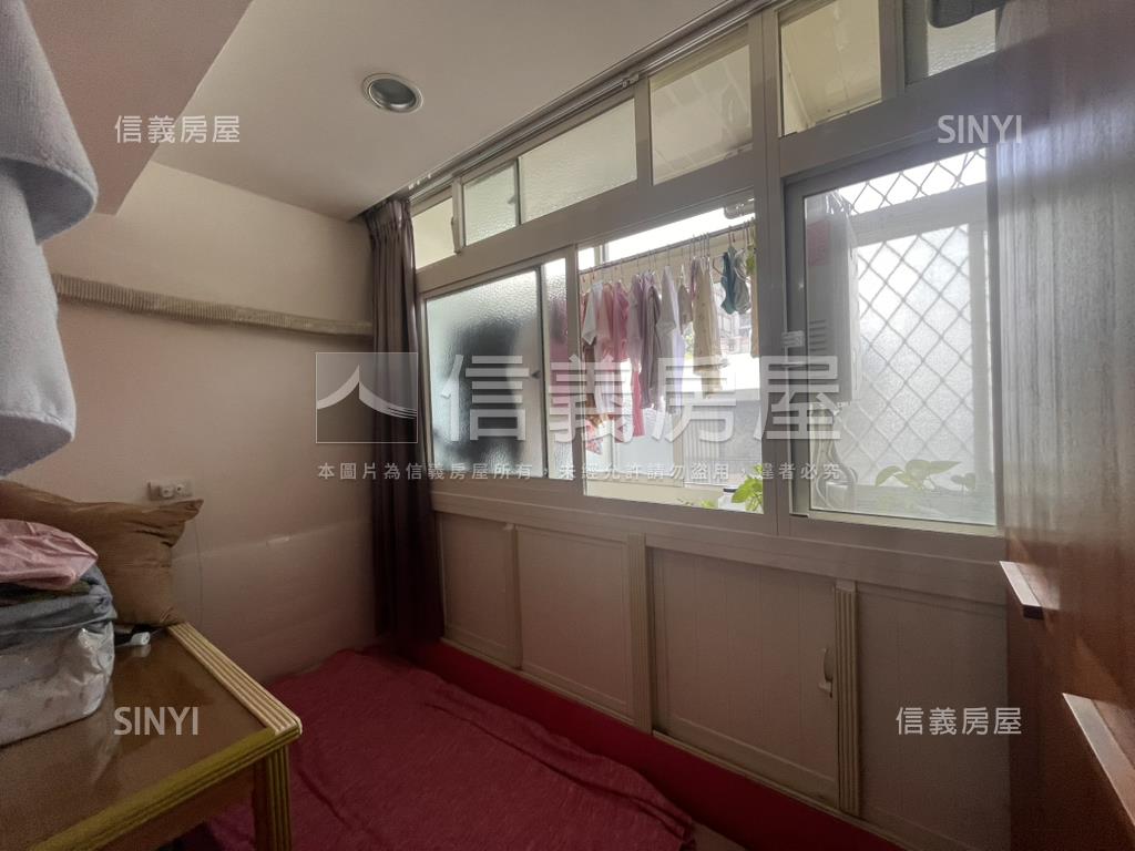 近晴光商圈電梯優美屋房屋室內格局與周邊環境