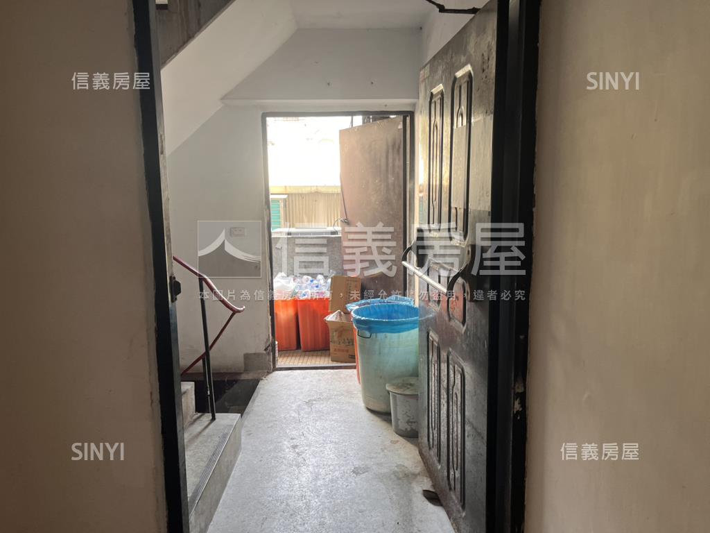 近晴光商圈電梯優美屋房屋室內格局與周邊環境