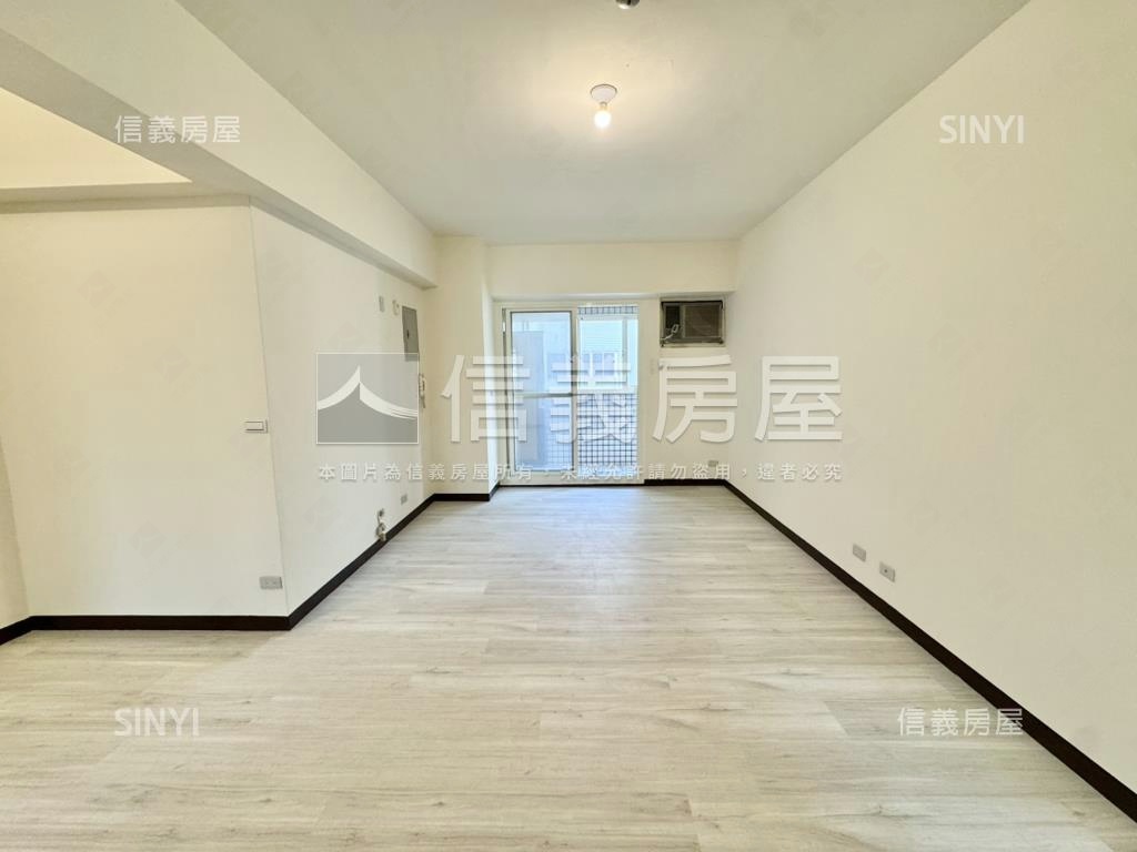 公園景觀大三房房屋室內格局與周邊環境