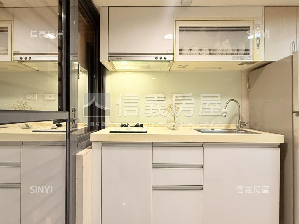 超級Ｆ１‧發財房屋室內格局與周邊環境