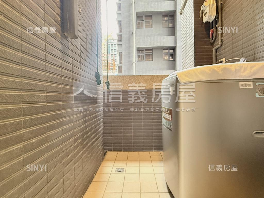 超級Ｆ１‧發財房屋室內格局與周邊環境