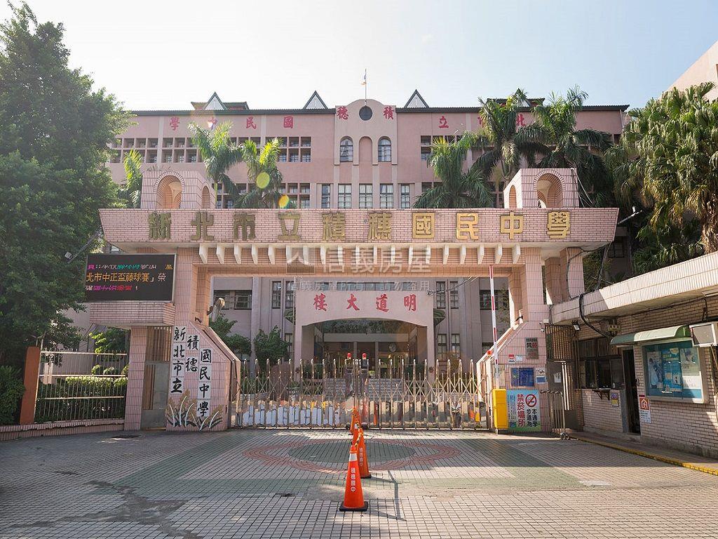 近未來萬大免爬高二樓房屋室內格局與周邊環境