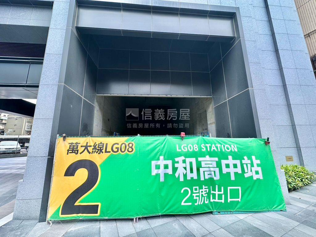 近未來萬大免爬高二樓房屋室內格局與周邊環境