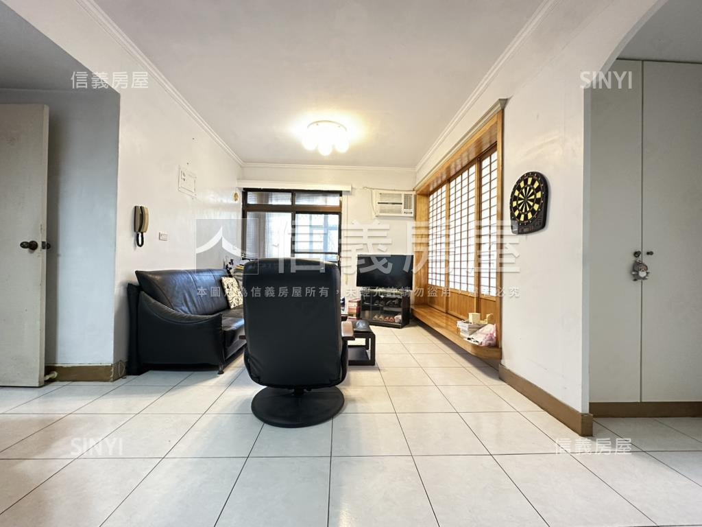 面１０１公園旁邊間靜綠宅房屋室內格局與周邊環境