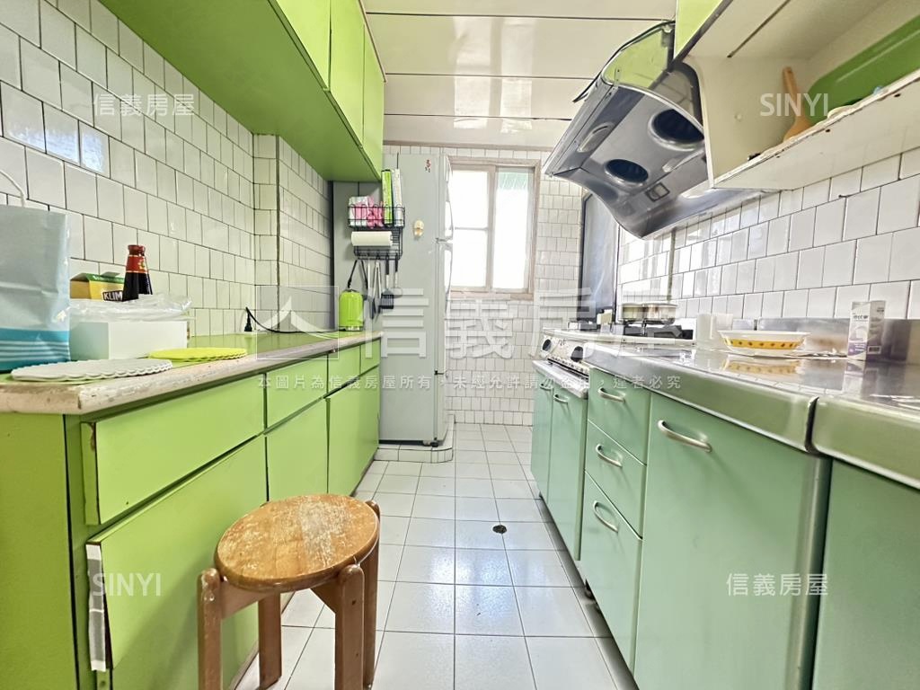 面１０１公園旁邊間靜綠宅房屋室內格局與周邊環境