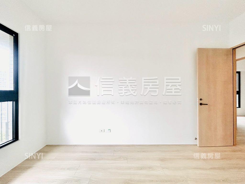 鉅虹映一彎綠面公園大平車房屋室內格局與周邊環境