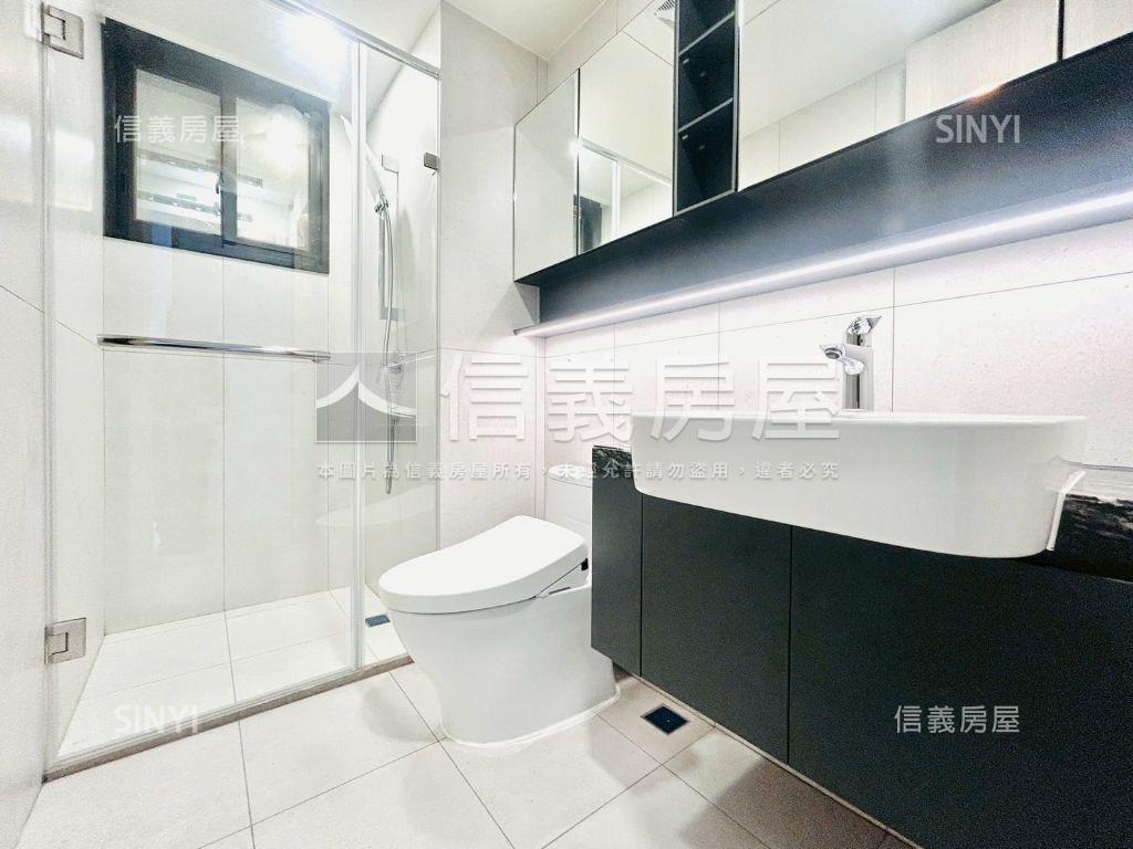 鉅虹映一彎綠面公園大平車房屋室內格局與周邊環境