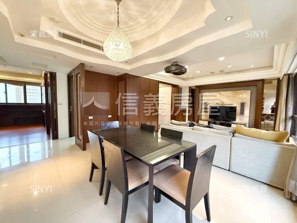 士林電梯三房－坡平車位房屋室內格局與周邊環境