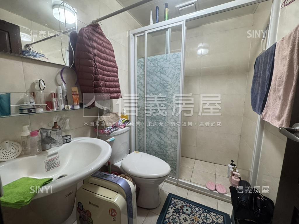 中高樓層三房車位裝潢美屋房屋室內格局與周邊環境