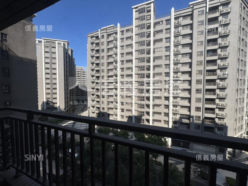 中高樓層三房車位裝潢美屋房屋室內格局與周邊環境