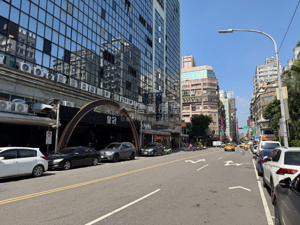 錦州便宜捷運高樓美套房屋室內格局與周邊環境