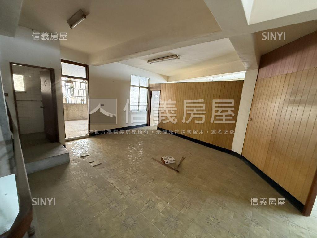 近副都心△透天房屋室內格局與周邊環境