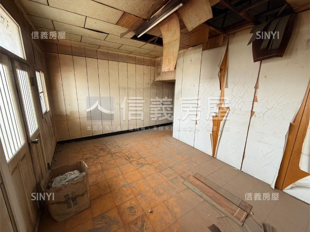 近副都心△透天房屋室內格局與周邊環境