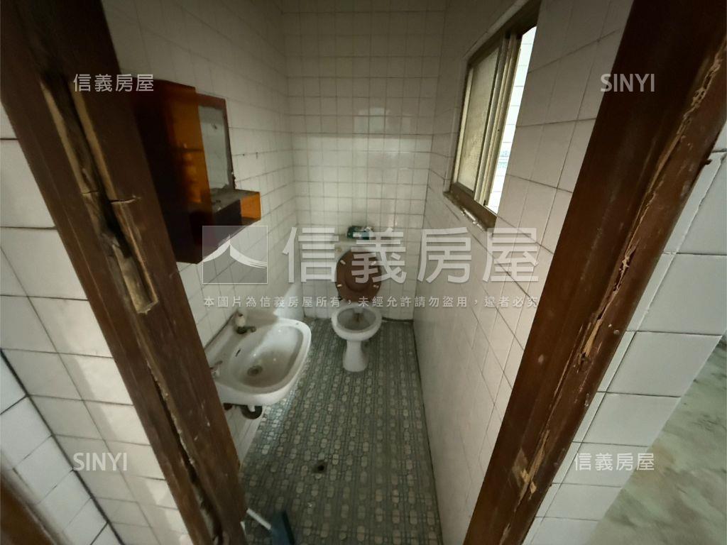 近副都心△透天房屋室內格局與周邊環境