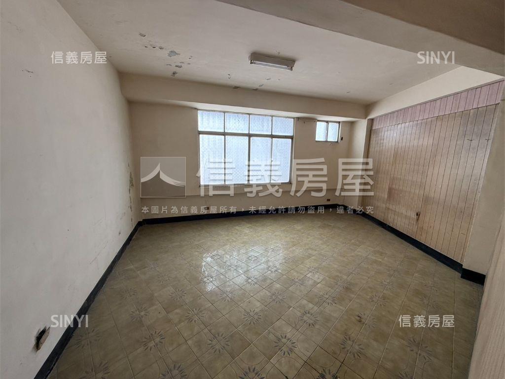 近副都心△透天房屋室內格局與周邊環境