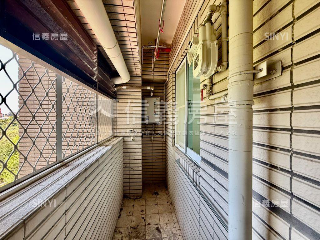 普羅旺斯‧近輕軌‧兩房房屋室內格局與周邊環境