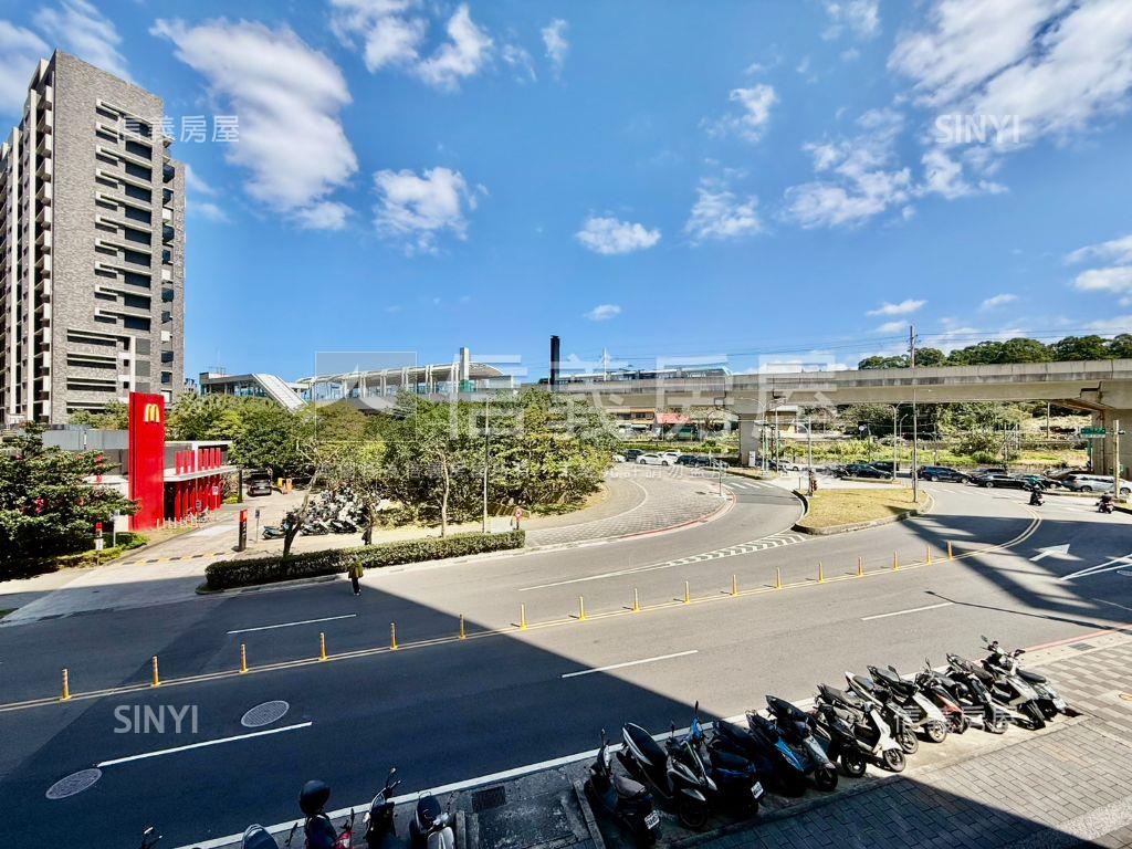 普羅旺斯‧近輕軌‧兩房房屋室內格局與周邊環境