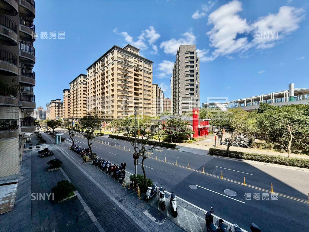 普羅旺斯‧近輕軌‧兩房房屋室內格局與周邊環境